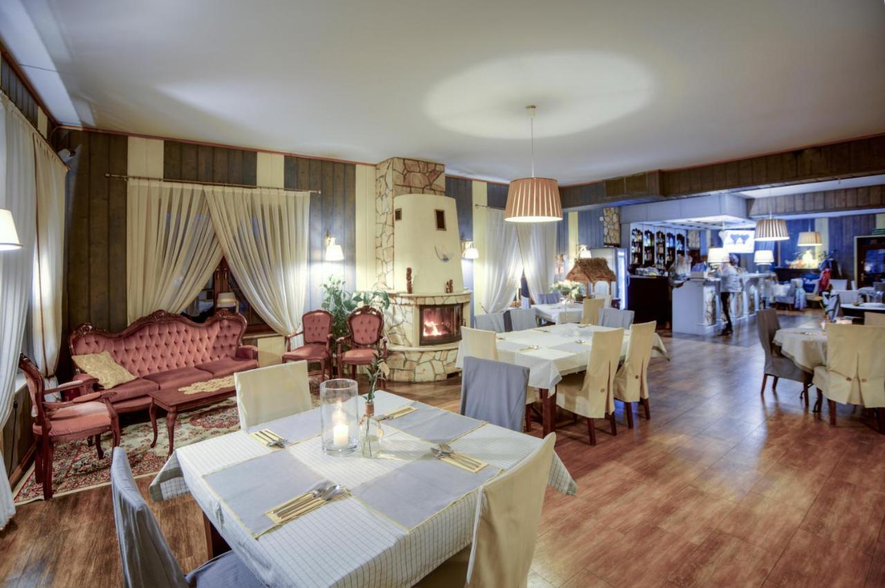 Bed and Breakfast Restauracja Sidlo Жуково Екстер'єр фото